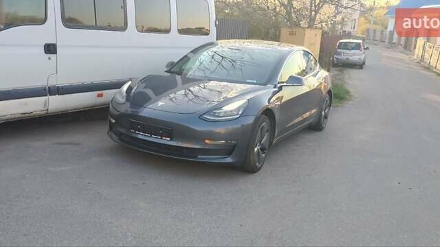 Тесла Модель 3 2019 у Вінниці на Automoto.ua Сірий Тесла Модель 3, об'ємом двигуна 0 л та пробігом 200 тис. км за 15999 $, фото 26 на Automoto.ua
