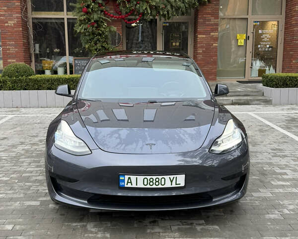 Серый Тесла Модель 3, объемом двигателя 0 л и пробегом 62 тыс. км за 17500 $, фото 2 на Automoto.ua