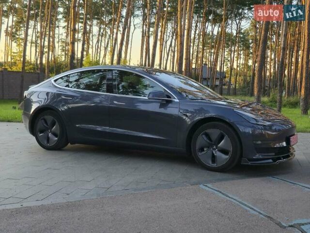 Тесла Модель 3 2019 у Житомирі на Automoto.ua Сірий Тесла Модель 3, об'ємом двигуна 0 л та пробігом 169 тис. км за 17900 $, фото 14 на Automoto.ua