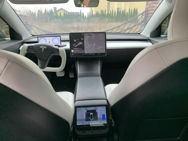 Серый Тесла Модель 3, объемом двигателя 0 л и пробегом 134 тыс. км за 15000 $, фото 6 на Automoto.ua