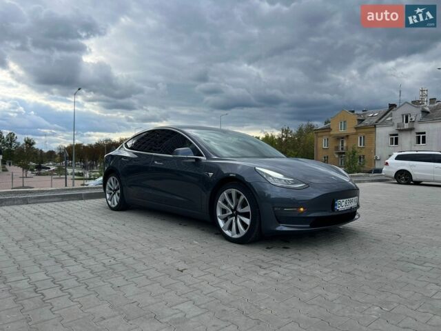 Серый Тесла Модель 3, объемом двигателя 0 л и пробегом 124 тыс. км за 25000 $, фото 1 на Automoto.ua