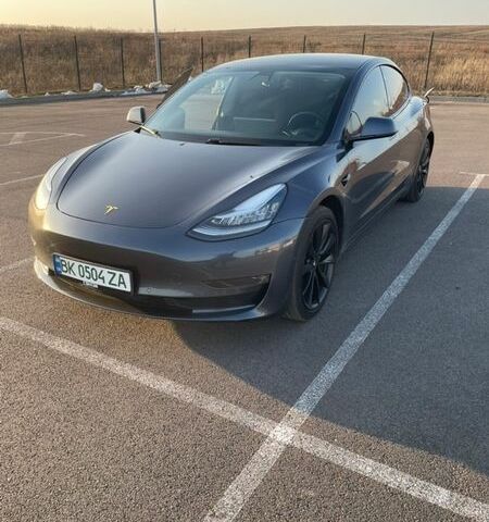 Сірий Тесла Модель 3, об'ємом двигуна 0 л та пробігом 119 тис. км за 17700 $, фото 13 на Automoto.ua