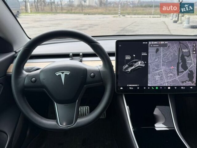 Серый Тесла Модель 3, объемом двигателя 0 л и пробегом 63 тыс. км за 21500 $, фото 22 на Automoto.ua