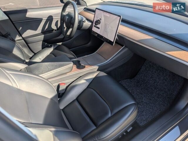 Сірий Тесла Модель 3, об'ємом двигуна 0 л та пробігом 151 тис. км за 13950 $, фото 12 на Automoto.ua