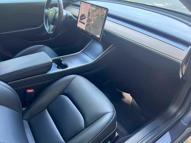 Сірий Тесла Модель 3, об'ємом двигуна 0 л та пробігом 42 тис. км за 8750 $, фото 8 на Automoto.ua