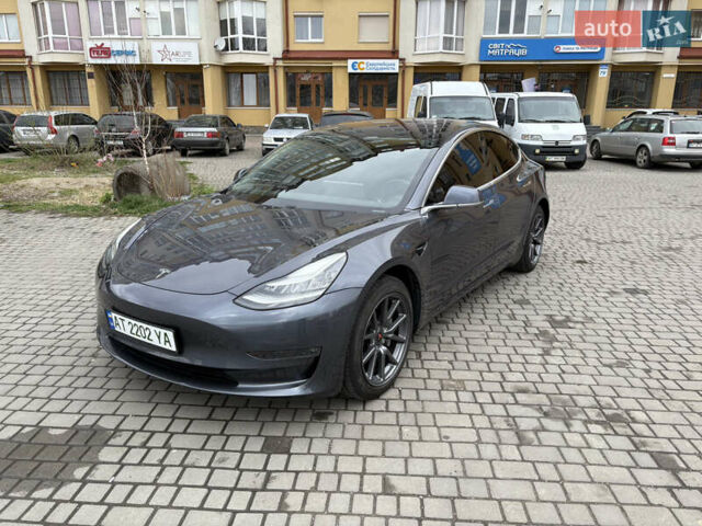 Серый Тесла Модель 3, объемом двигателя 0 л и пробегом 90 тыс. км за 18500 $, фото 8 на Automoto.ua
