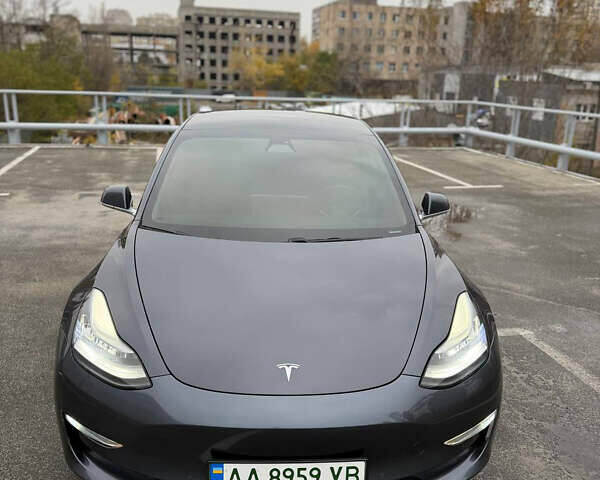 Серый Тесла Модель 3, объемом двигателя 0 л и пробегом 63 тыс. км за 20500 $, фото 6 на Automoto.ua