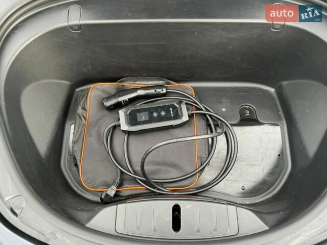 Сірий Тесла Модель 3, об'ємом двигуна 0 л та пробігом 138 тис. км за 17800 $, фото 48 на Automoto.ua