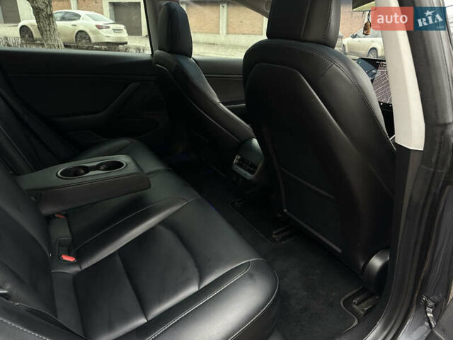 Сірий Тесла Модель 3, об'ємом двигуна 0 л та пробігом 150 тис. км за 16099 $, фото 12 на Automoto.ua