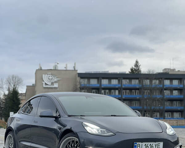 Серый Тесла Модель 3, объемом двигателя 0 л и пробегом 117 тыс. км за 18700 $, фото 7 на Automoto.ua