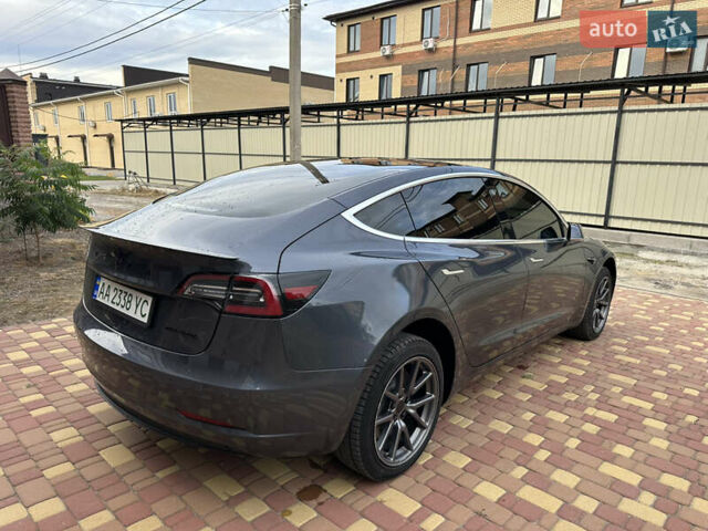 Сірий Тесла Модель 3, об'ємом двигуна 0 л та пробігом 77 тис. км за 18700 $, фото 3 на Automoto.ua