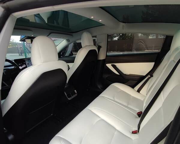 Серый Тесла Модель 3, объемом двигателя 0 л и пробегом 125 тыс. км за 17200 $, фото 13 на Automoto.ua
