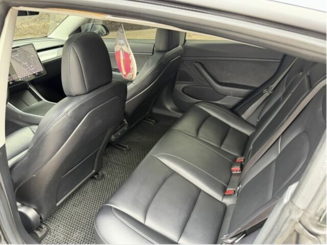 Серый Тесла Модель 3, объемом двигателя 0 л и пробегом 160 тыс. км за 16200 $, фото 10 на Automoto.ua