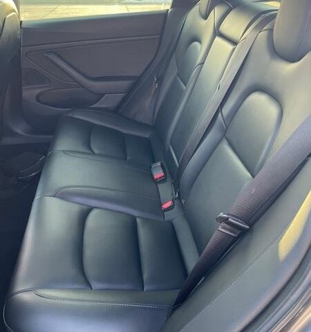 Сірий Тесла Модель 3, об'ємом двигуна 0 л та пробігом 119 тис. км за 17700 $, фото 15 на Automoto.ua