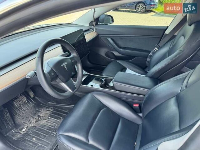 Сірий Тесла Модель 3, об'ємом двигуна 0 л та пробігом 70 тис. км за 16599 $, фото 11 на Automoto.ua