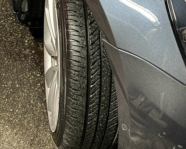 Серый Тесла Модель 3, объемом двигателя 0 л и пробегом 87 тыс. км за 20000 $, фото 4 на Automoto.ua