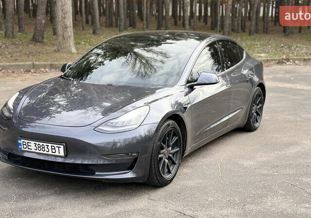Серый Тесла Модель 3, объемом двигателя 0 л и пробегом 140 тыс. км за 15500 $, фото 1 на Automoto.ua