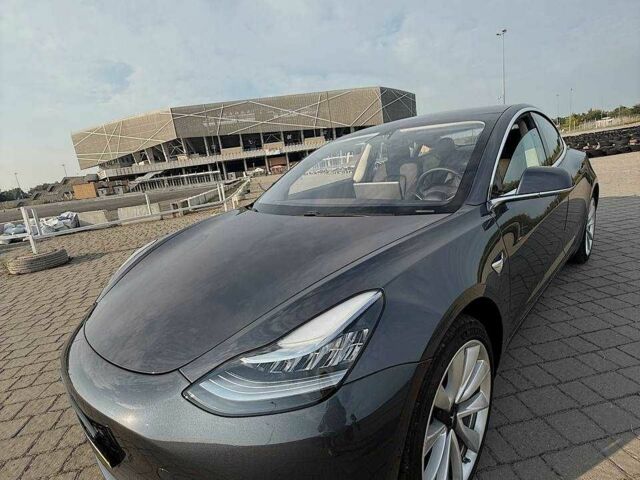 Сірий Тесла Модель 3, об'ємом двигуна 0 л та пробігом 38 тис. км за 12750 $, фото 2 на Automoto.ua