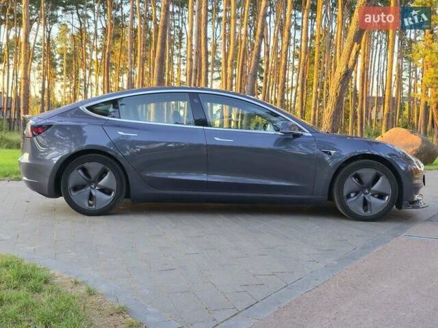 Тесла Модель 3 2019 у Житомирі на Automoto.ua Сірий Тесла Модель 3, об'ємом двигуна 0 л та пробігом 169 тис. км за 17900 $, фото 12 на Automoto.ua