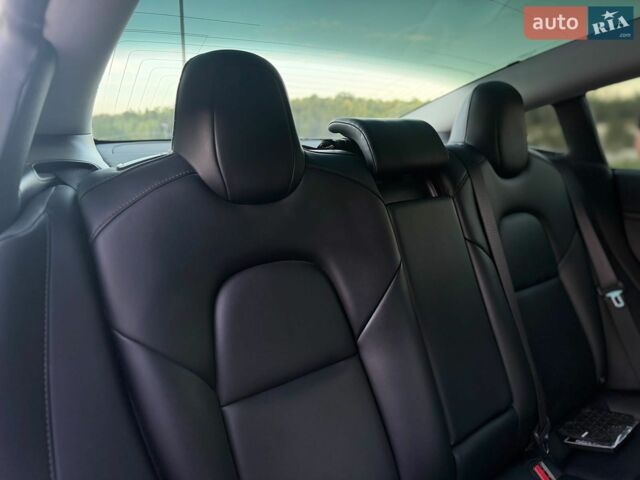 Серый Тесла Модель 3, объемом двигателя 0 л и пробегом 86 тыс. км за 14900 $, фото 28 на Automoto.ua