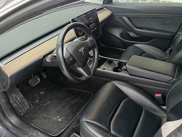 Сірий Тесла Модель 3, об'ємом двигуна 0 л та пробігом 125 тис. км за 16500 $, фото 13 на Automoto.ua