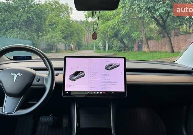 Серый Тесла Модель 3, объемом двигателя 0 л и пробегом 70 тыс. км за 18500 $, фото 17 на Automoto.ua