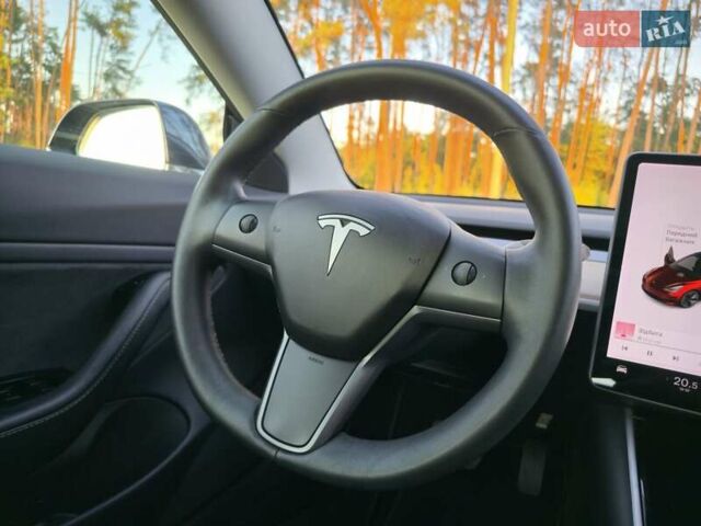 Тесла Модель 3 2019 у Житомирі на Automoto.ua Сірий Тесла Модель 3, об'ємом двигуна 0 л та пробігом 169 тис. км за 17900 $, фото 23 на Automoto.ua