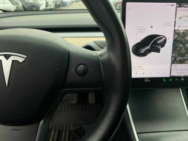 Серый Тесла Модель 3, объемом двигателя 0 л и пробегом 158 тыс. км за 20490 $, фото 17 на Automoto.ua