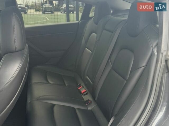 Сірий Тесла Модель 3, об'ємом двигуна 0 л та пробігом 100 тис. км за 19900 $, фото 15 на Automoto.ua
