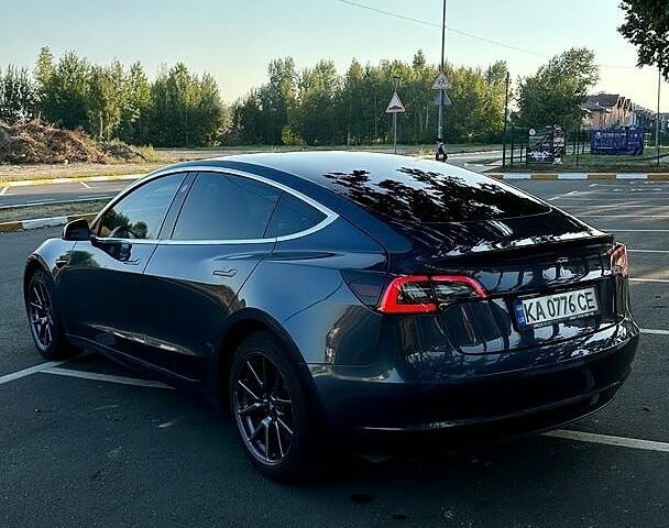 Серый Тесла Модель 3, объемом двигателя 0 л и пробегом 78 тыс. км за 16800 $, фото 7 на Automoto.ua