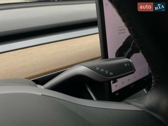 Сірий Тесла Модель 3, об'ємом двигуна 0 л та пробігом 158 тис. км за 19990 $, фото 28 на Automoto.ua