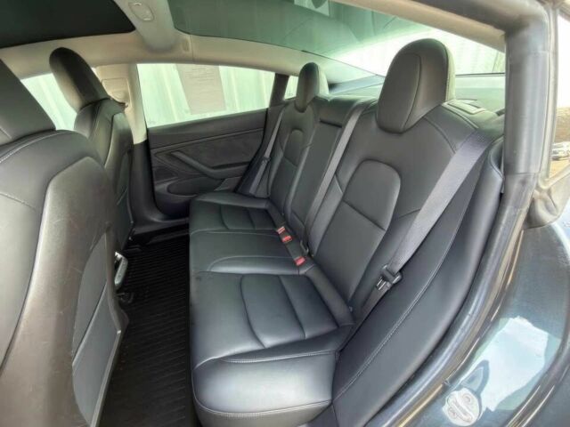 Сірий Тесла Модель 3, об'ємом двигуна 0 л та пробігом 47 тис. км за 7000 $, фото 14 на Automoto.ua