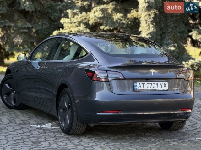 Сірий Тесла Модель 3, об'ємом двигуна 0 л та пробігом 91 тис. км за 18200 $, фото 2 на Automoto.ua