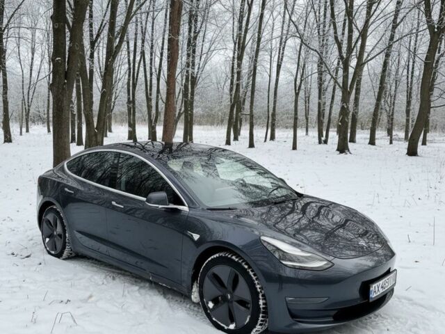 Серый Тесла Модель 3, объемом двигателя 0 л и пробегом 50 тыс. км за 20199 $, фото 2 на Automoto.ua