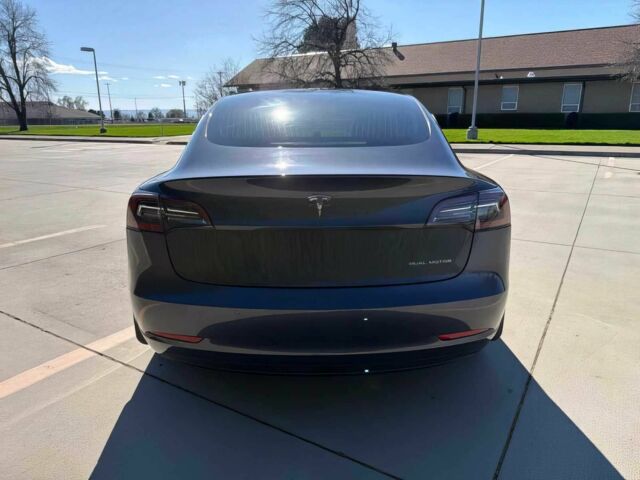 Сірий Тесла Модель 3, об'ємом двигуна 0 л та пробігом 34 тис. км за 10000 $, фото 4 на Automoto.ua