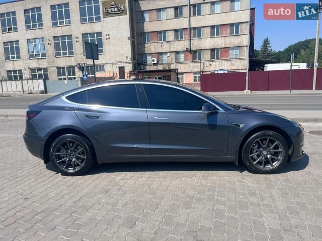 Сірий Тесла Модель 3, об'ємом двигуна 0 л та пробігом 115 тис. км за 16300 $, фото 2 на Automoto.ua
