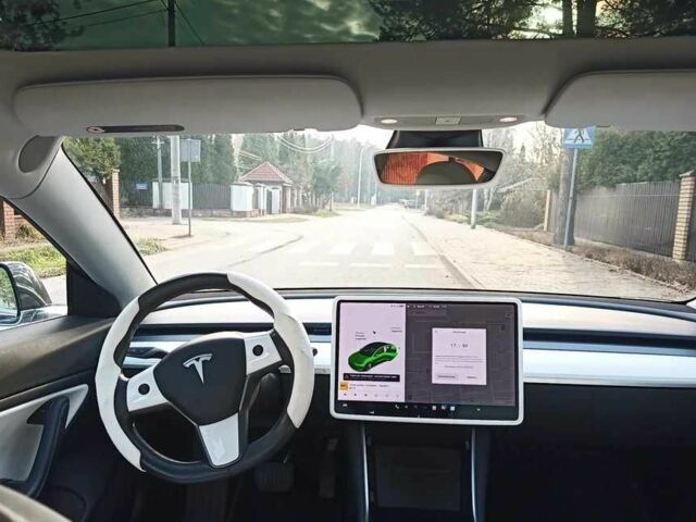 Тесла Модель 3 2019 у Києві на Automoto.ua Сірий Тесла Модель 3, об'ємом двигуна 0 л та пробігом 69 тис. км за 12850 $, фото 8 на Automoto.ua