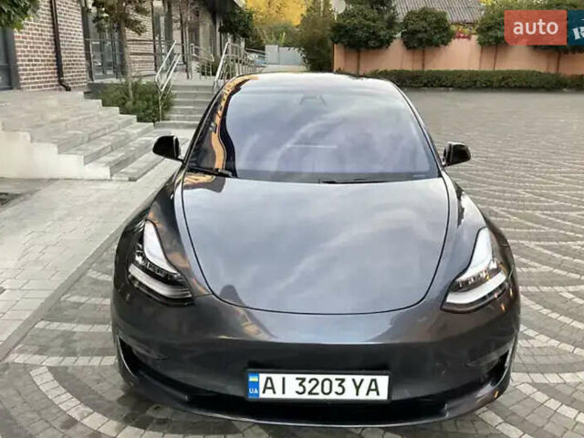 Серый Тесла Модель 3, объемом двигателя 0 л и пробегом 90 тыс. км за 27800 $, фото 13 на Automoto.ua