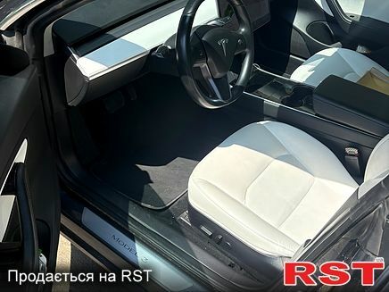 Сірий Тесла Модель 3, об'ємом двигуна 0 л та пробігом 98 тис. км за 15600 $, фото 1 на Automoto.ua