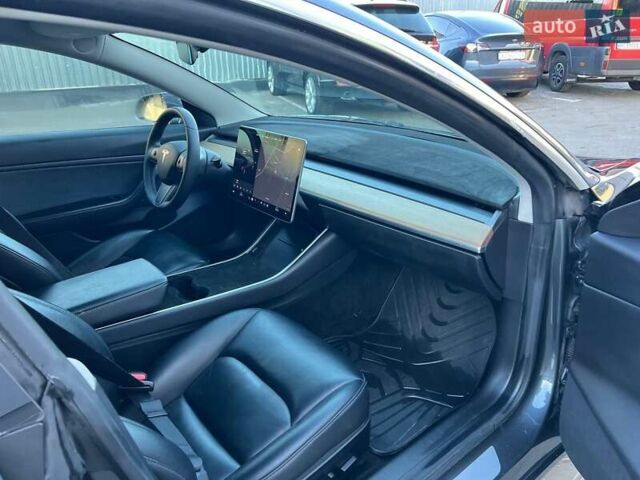 Сірий Тесла Модель 3, об'ємом двигуна 0 л та пробігом 138 тис. км за 15800 $, фото 25 на Automoto.ua