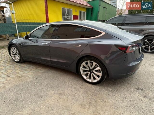 Сірий Тесла Модель 3, об'ємом двигуна 0 л та пробігом 83 тис. км за 15500 $, фото 2 на Automoto.ua