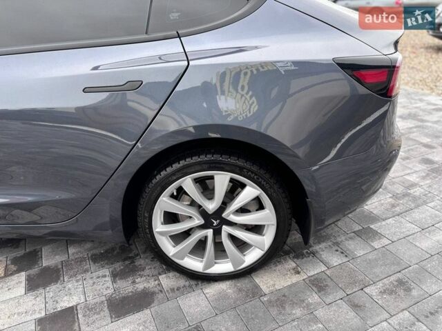 Серый Тесла Модель 3, объемом двигателя 0 л и пробегом 151 тыс. км за 15299 $, фото 9 на Automoto.ua