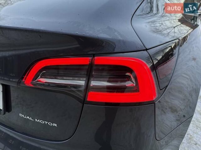 Серый Тесла Модель 3, объемом двигателя 0 л и пробегом 99 тыс. км за 17700 $, фото 23 на Automoto.ua