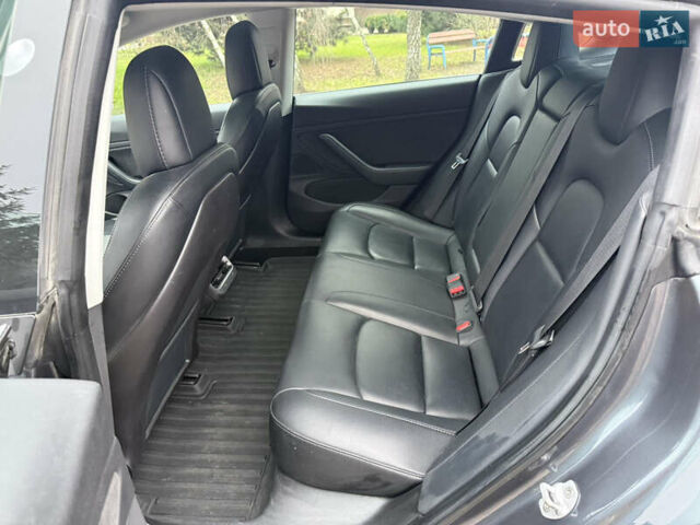 Сірий Тесла Модель 3, об'ємом двигуна 0 л та пробігом 209 тис. км за 17000 $, фото 18 на Automoto.ua