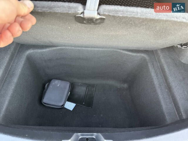 Серый Тесла Модель 3, объемом двигателя 0 л и пробегом 54 тыс. км за 18399 $, фото 16 на Automoto.ua