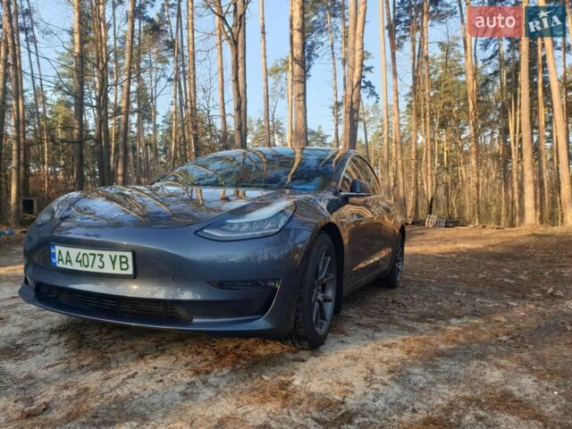Серый Тесла Модель 3, объемом двигателя 0 л и пробегом 70 тыс. км за 18500 $, фото 7 на Automoto.ua