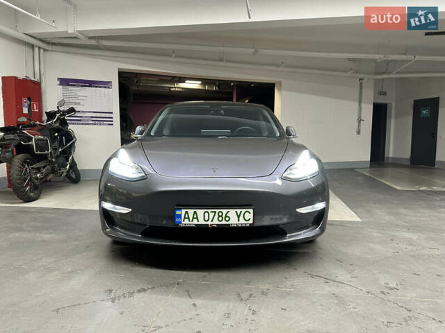 Сірий Тесла Модель 3, об'ємом двигуна 0 л та пробігом 82 тис. км за 21000 $, фото 3 на Automoto.ua