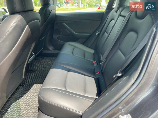 Серый Тесла Модель 3, объемом двигателя 0 л и пробегом 53 тыс. км за 21000 $, фото 21 на Automoto.ua