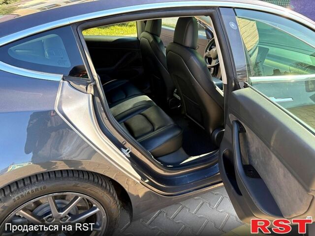 Сірий Тесла Модель 3, об'ємом двигуна 0.26 л та пробігом 56 тис. км за 16700 $, фото 6 на Automoto.ua