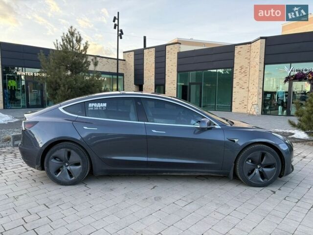 Сірий Тесла Модель 3, об'ємом двигуна 0 л та пробігом 207 тис. км за 16500 $, фото 4 на Automoto.ua